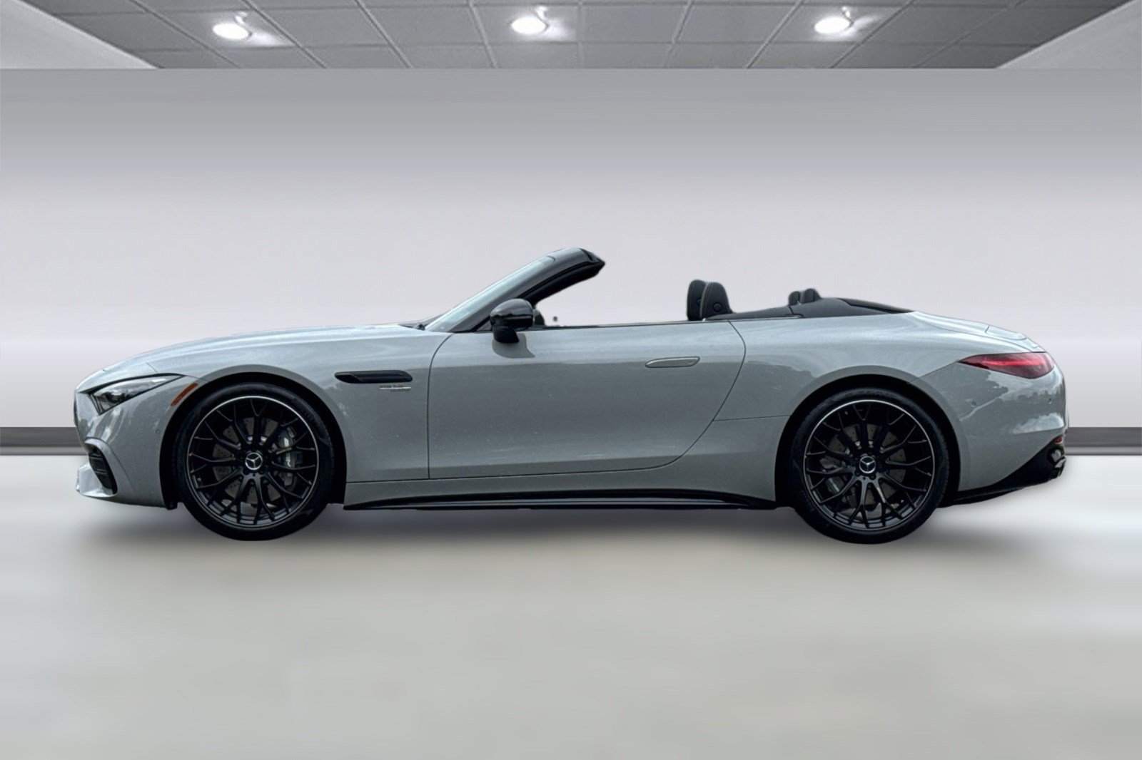 New 2026 Mercedes-Benz SL 43 AMG image 2