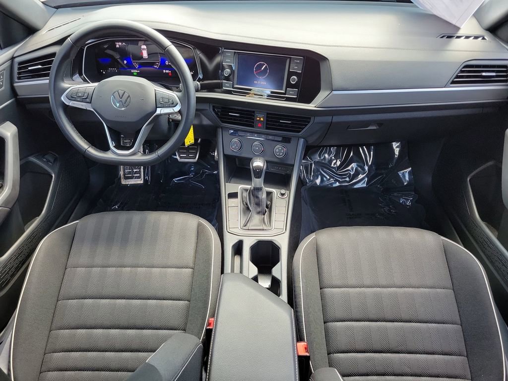 Used 2023 Volkswagen Jetta Sport image 11