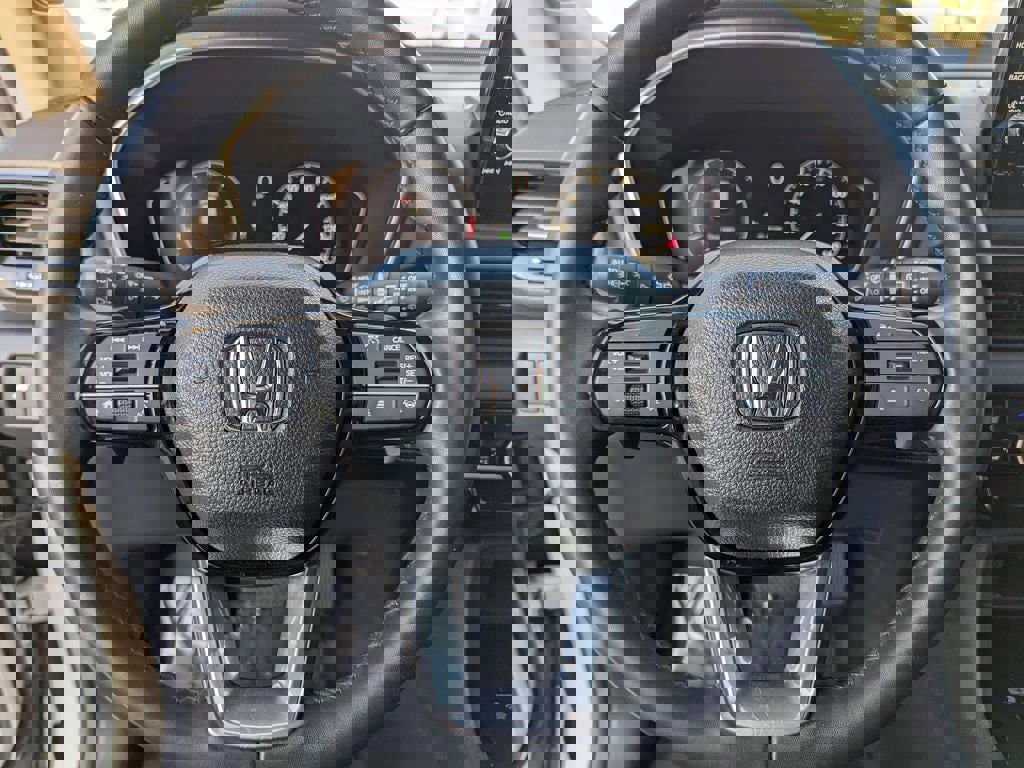 Used 2025 Honda Pilot Touring image 31