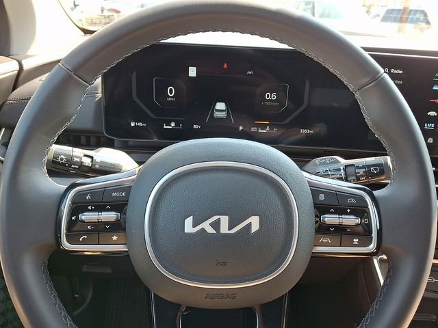 Certified 2026 Kia Carnival SX w/ SX Dark Edition Package image 15