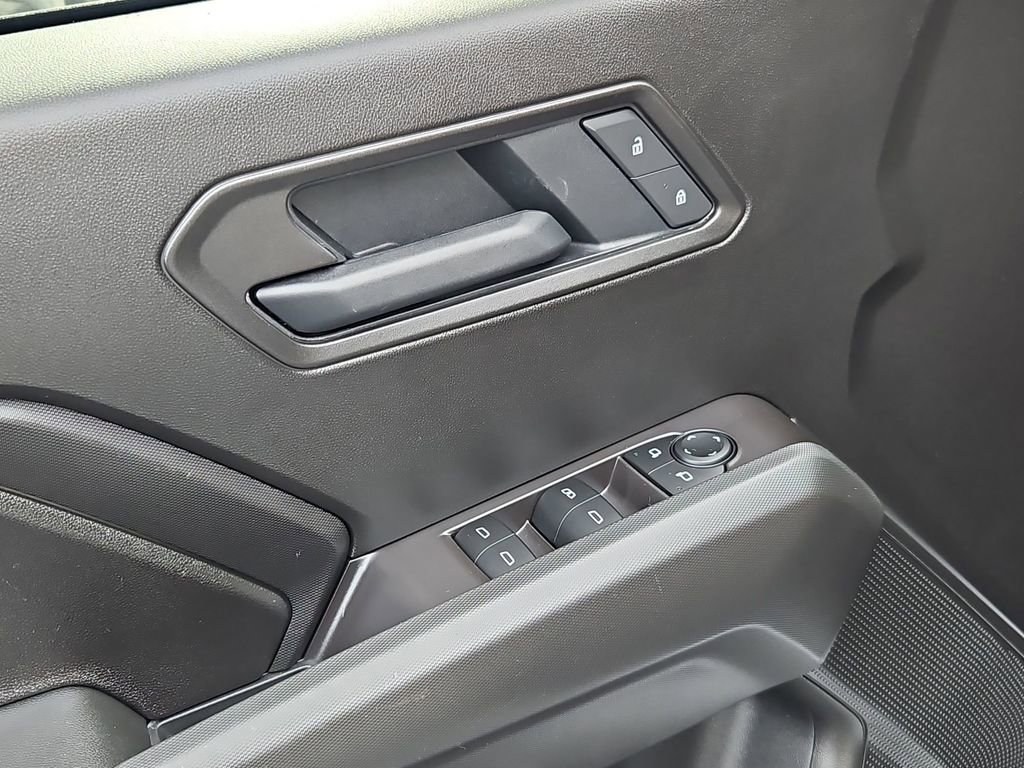 Used 2025 Chevrolet Colorado Trail Boss w/ Off-Road Front Bumper Package image 11