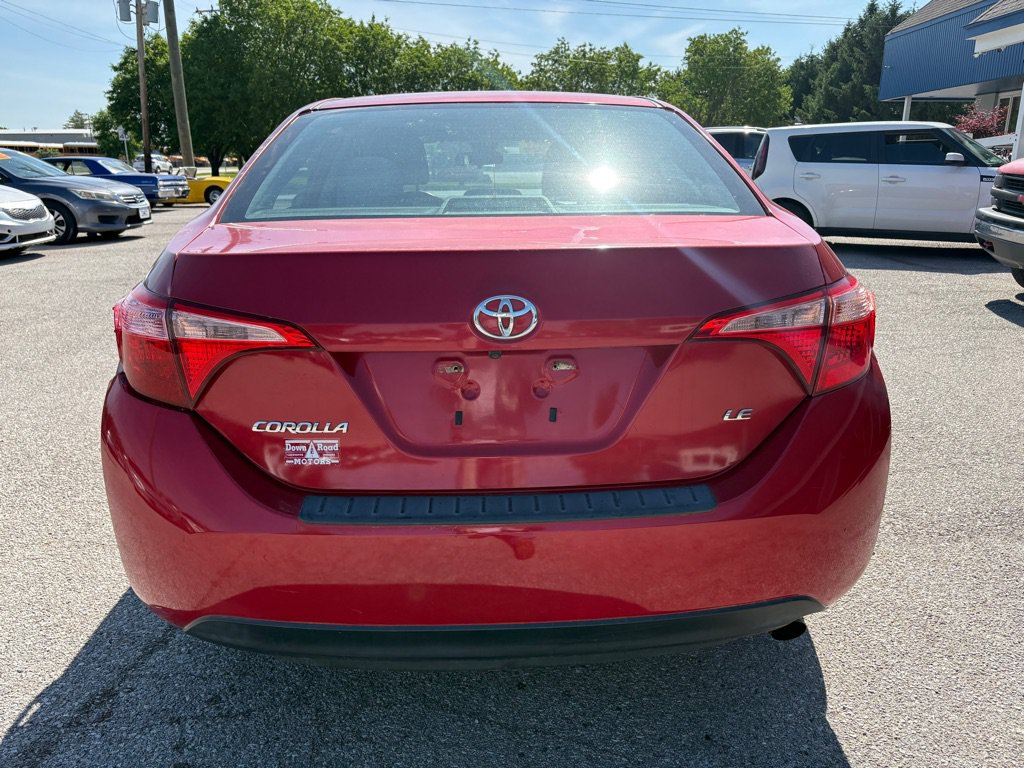 Used 2017 Toyota Corolla LE FWD image 5