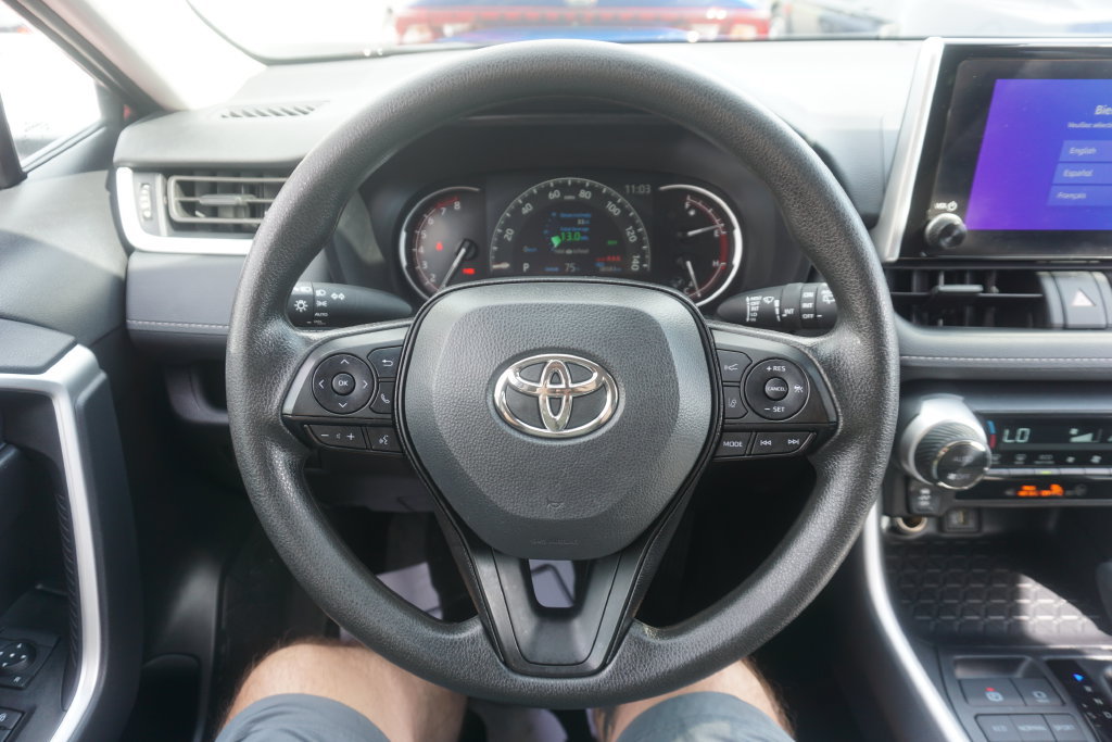 Certified 2025 Toyota RAV4 XLE AWD/4WD image 3