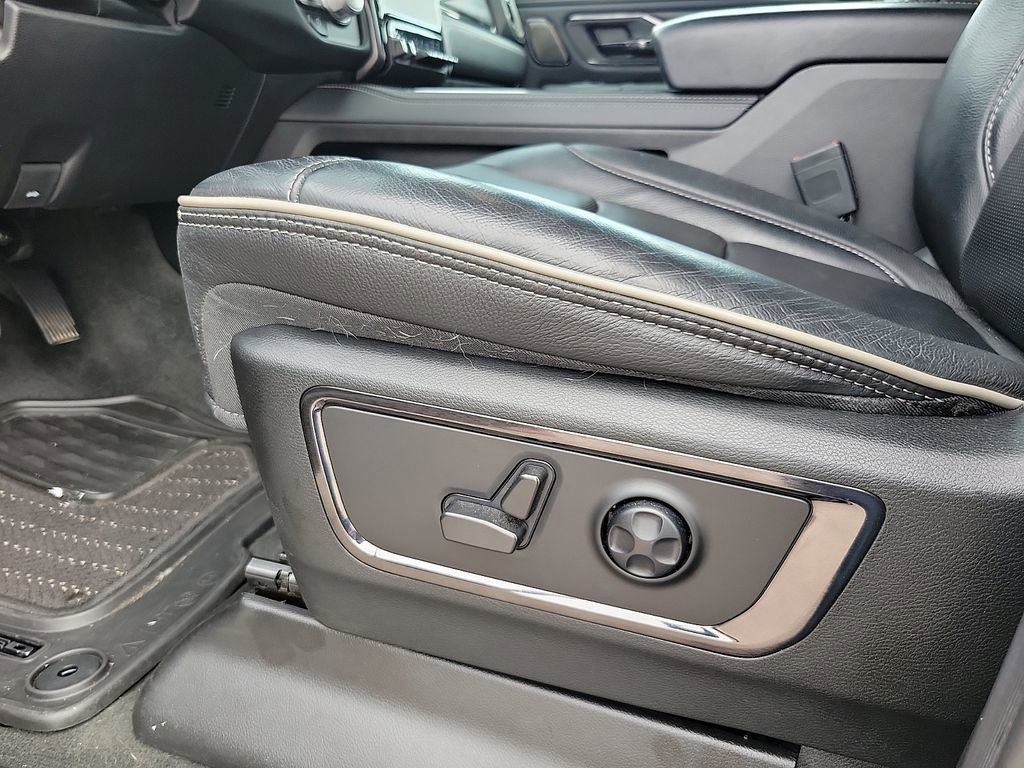 Used 2023 RAM 1500 Limited AWD/4WD image 12