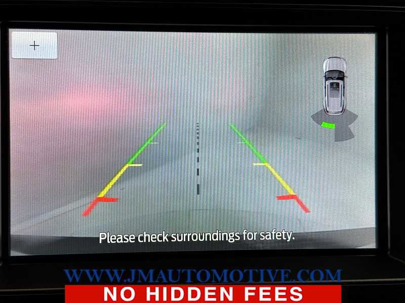 Used 2021 Ford Expedition XLT image 32