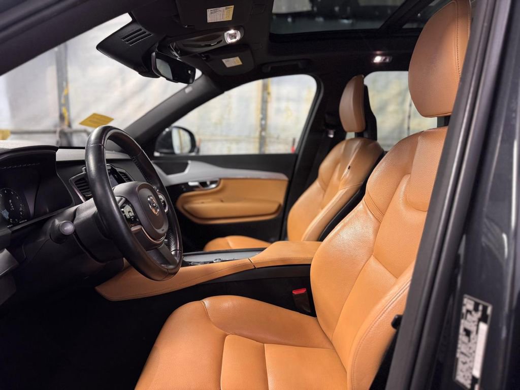Used 2017 Volvo XC90 T6 Momentum w/ Vision Package AWD/4WD image 16