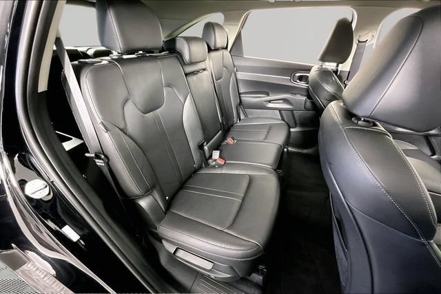 Certified 2026 Kia Sorento S w/ S Panoramic Sunroof Package FWD image 24