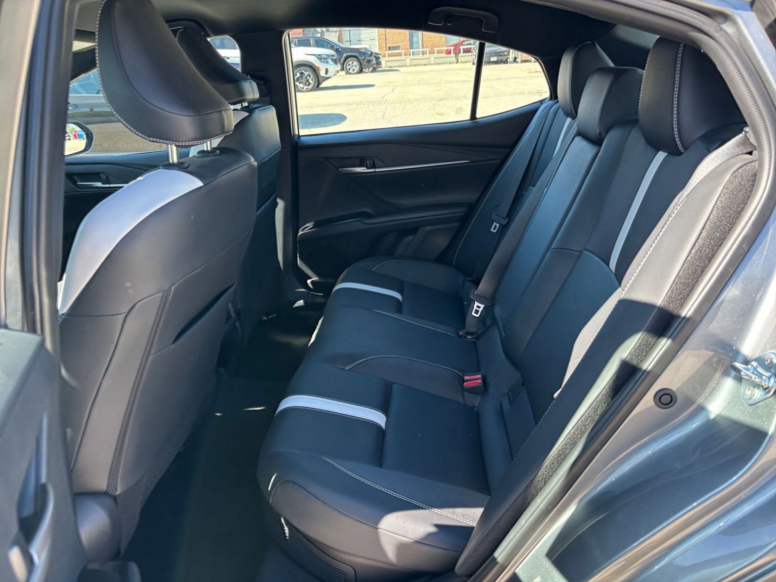 Used 2025 Toyota Camry SE FWD image 25