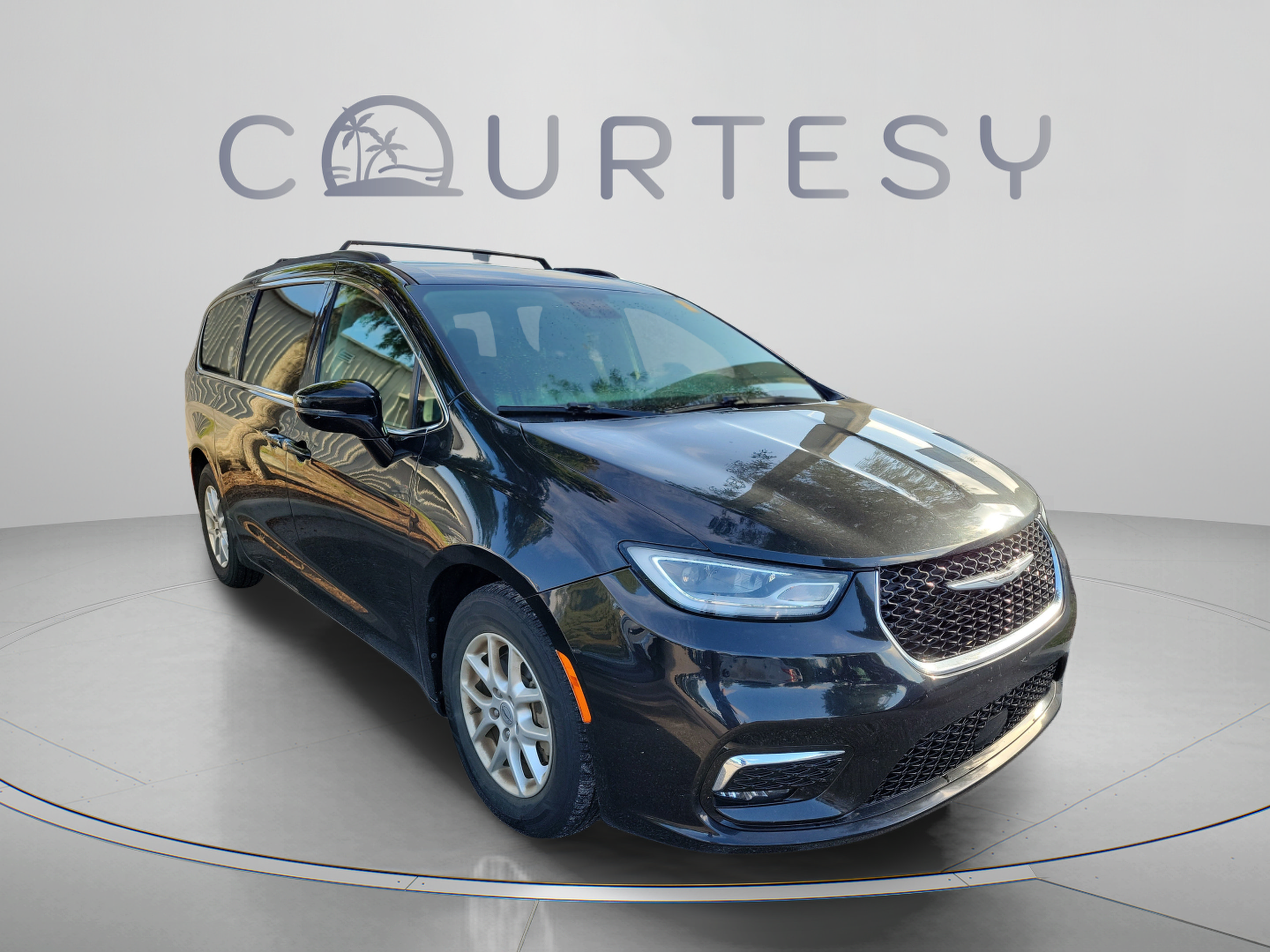 Used 2022 Chrysler Pacifica Touring-L FWD image 13