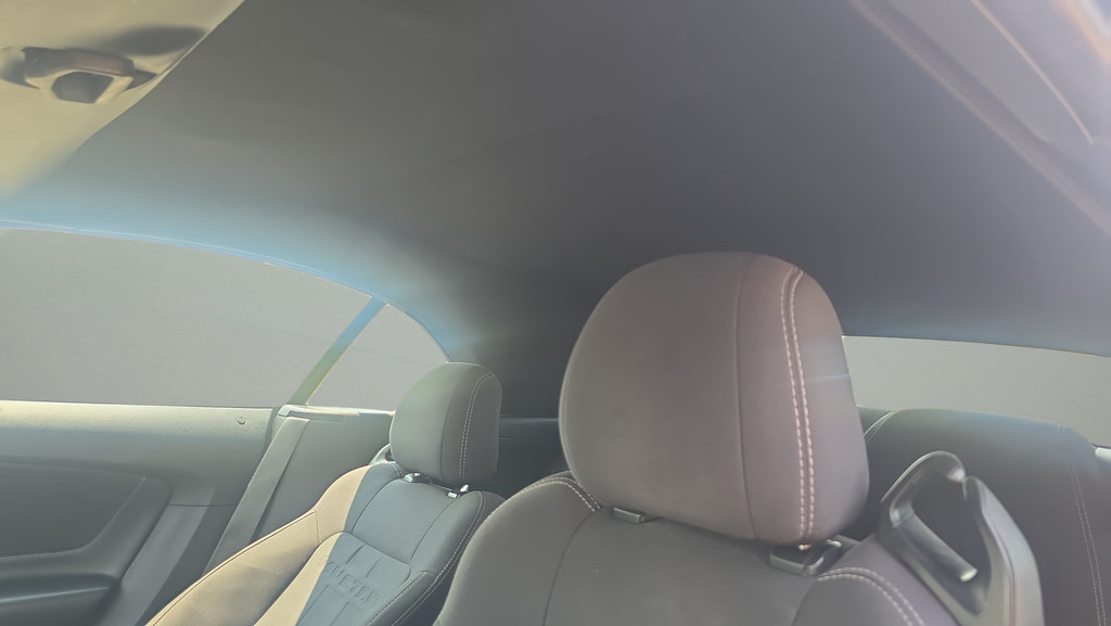 Used 2019 Ford Mustang Convertible RWD image 14
