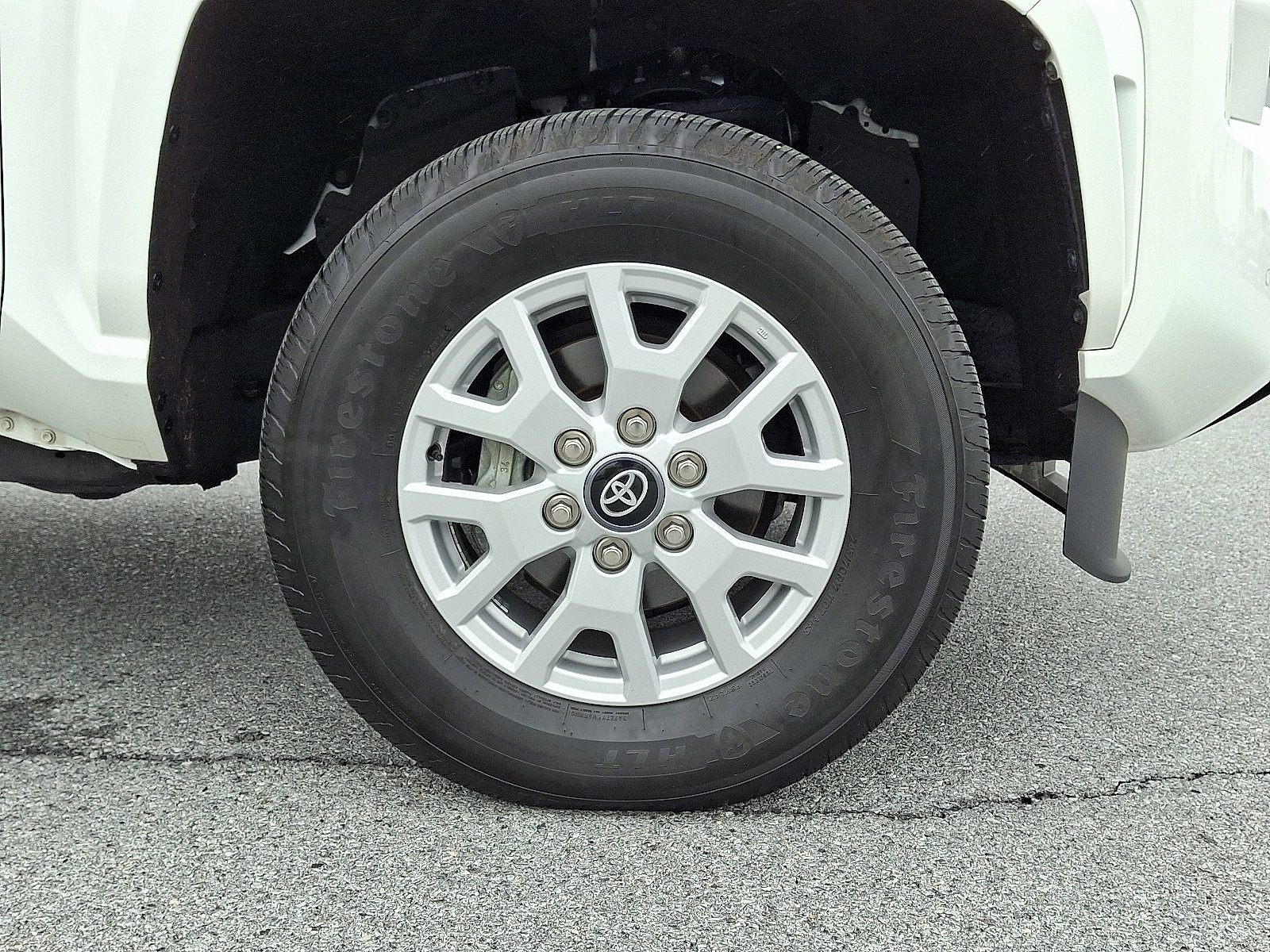 Certified 2024 Toyota Tacoma SR5 image 9