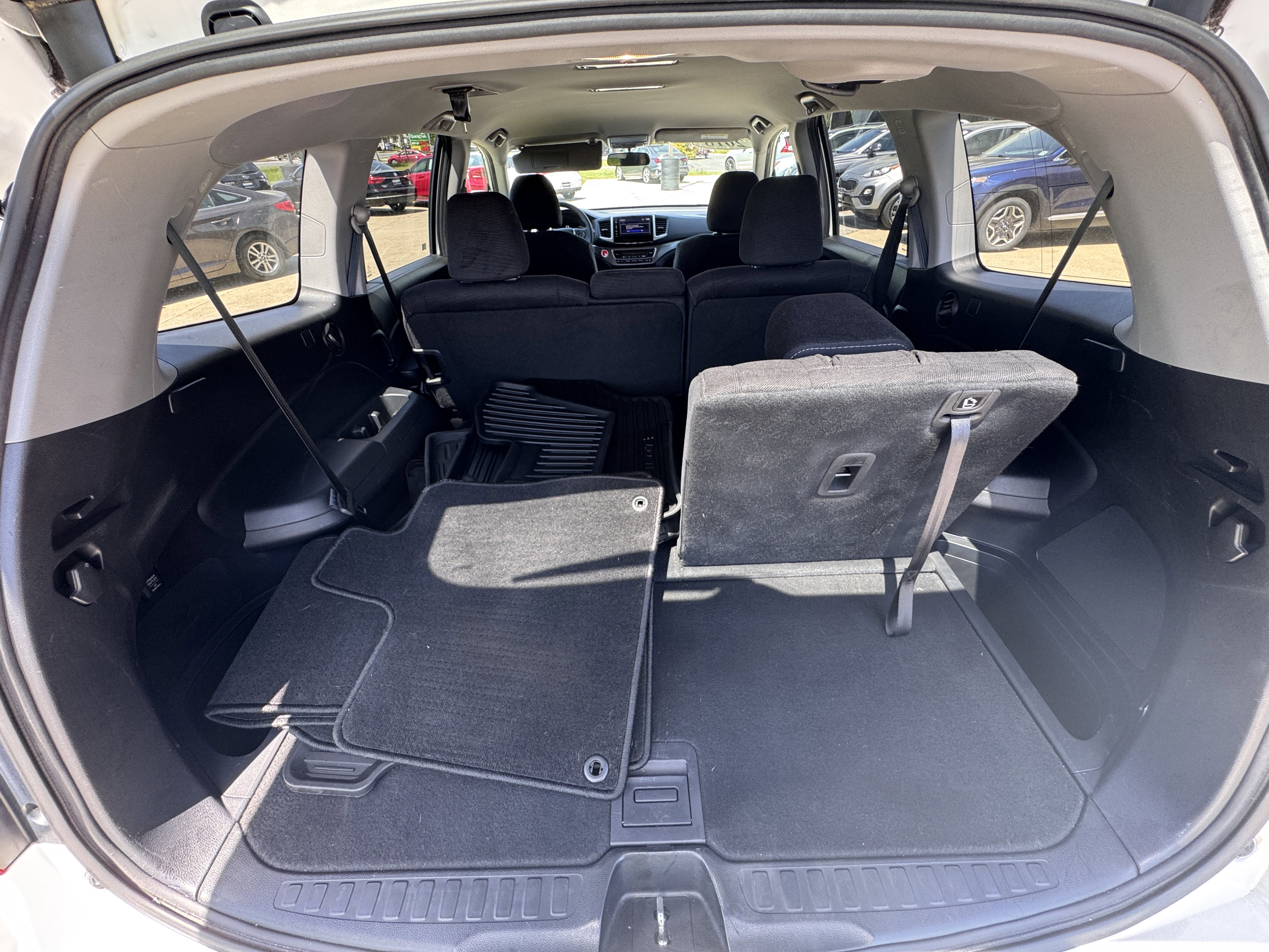 Used 2018 Honda Pilot EX image 9
