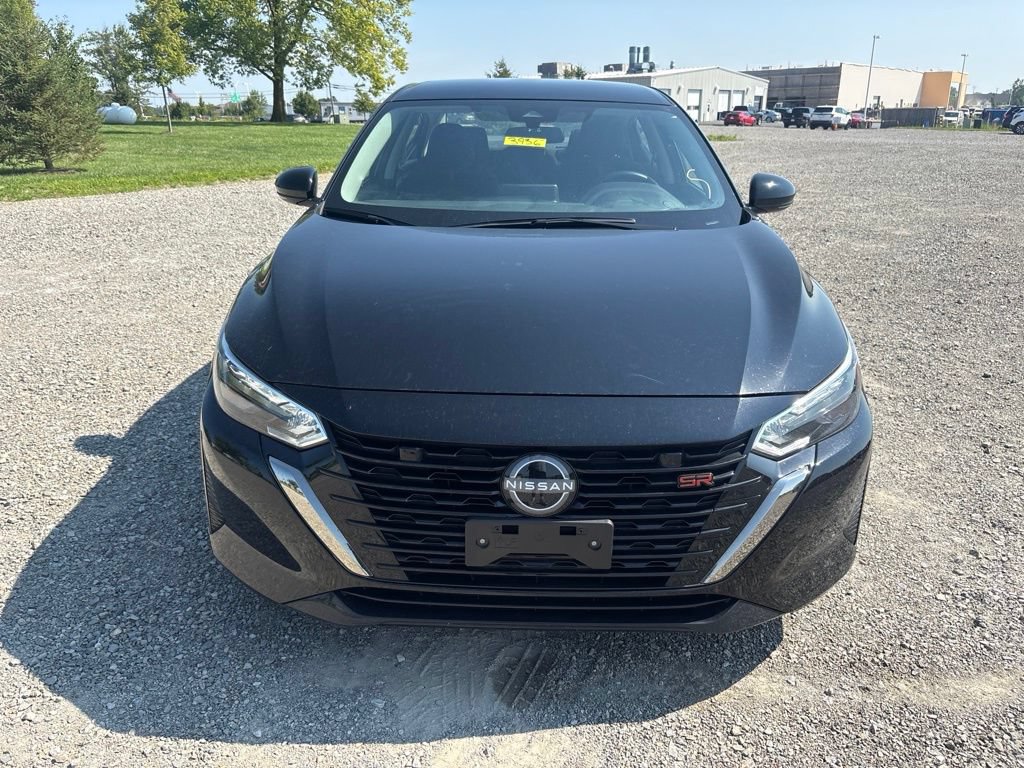 Used 2025 Nissan Sentra SR FWD image 2