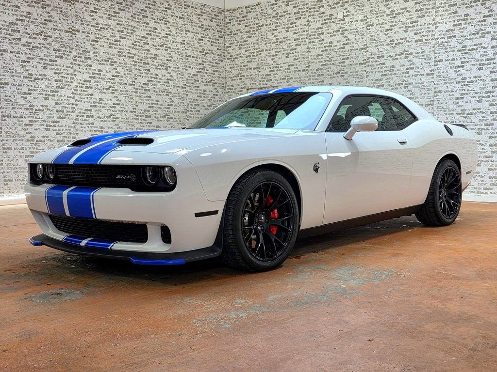 Used 2019 Dodge Challenger SRT Hellcat w/ Laguna Leather Package image 4