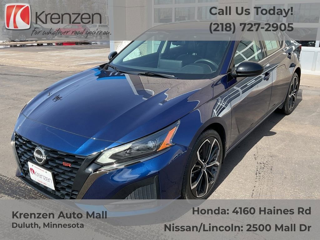 Used 2023 Nissan Altima 2.5 SR w/ SR Premium Package AWD/4WD image 1