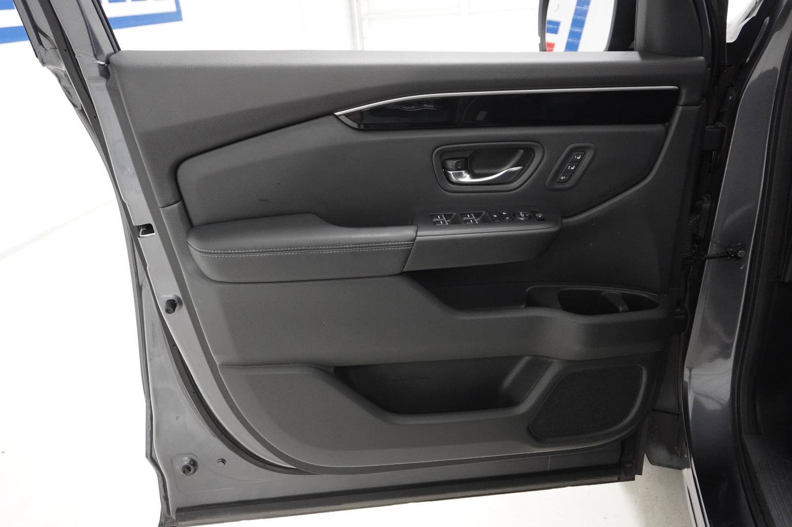 Used 2023 Honda Pilot EX-L image 13