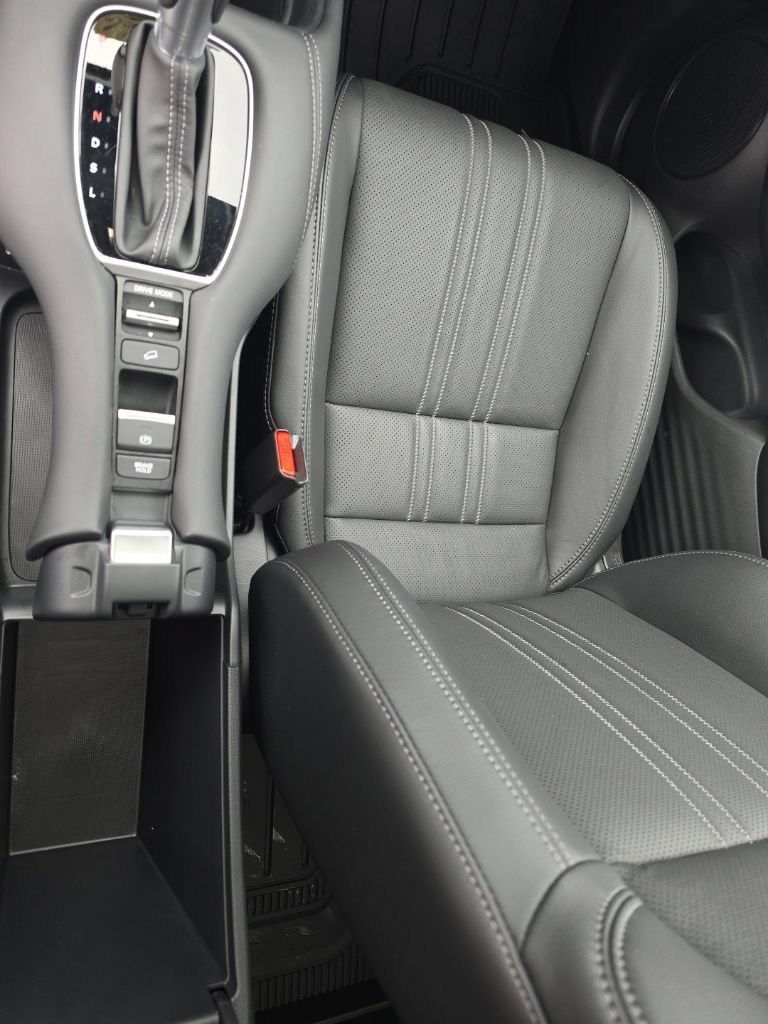 Used 2025 Honda HR-V EX-L image 23