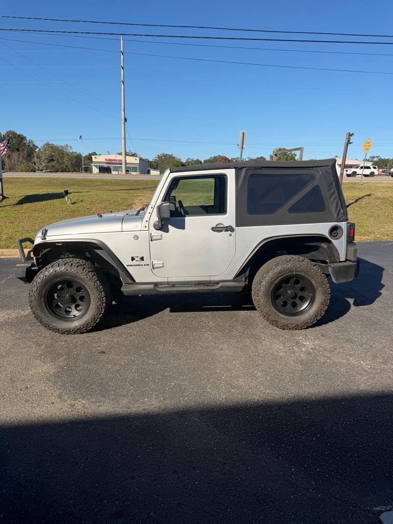 Used 2008 Jeep Wrangler X AWD/4WD image 2