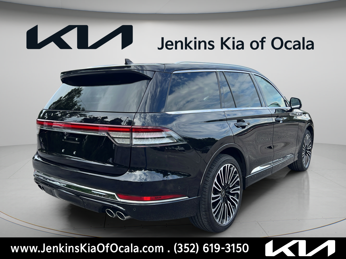 Used 2023 Lincoln Aviator Black Label w/ Dynamic Handling Package AWD/4WD image 3