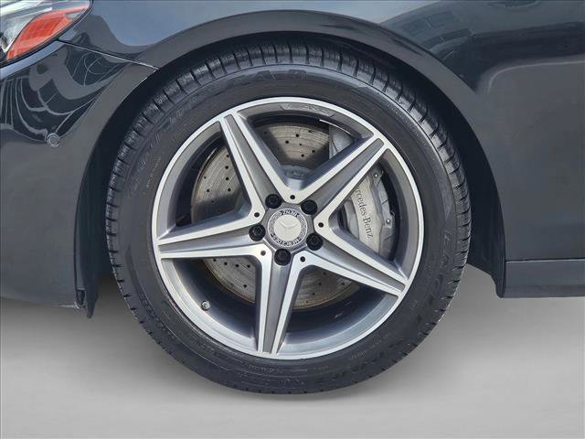 Used 2017 Mercedes-Benz E 300 4MATIC image 25