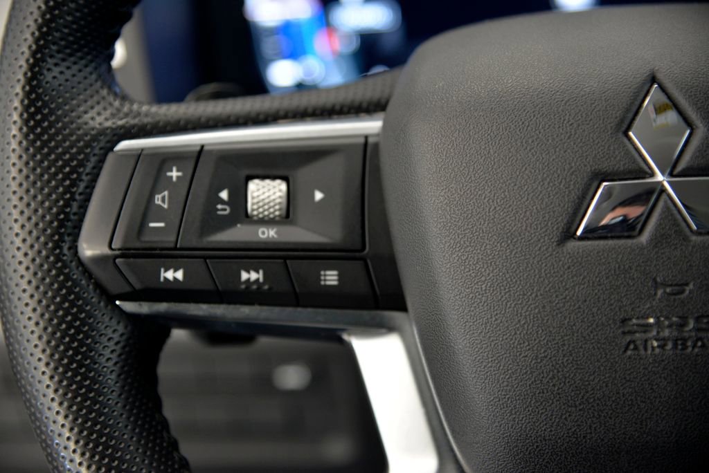 Used 2022 Mitsubishi Outlander SEL image 22