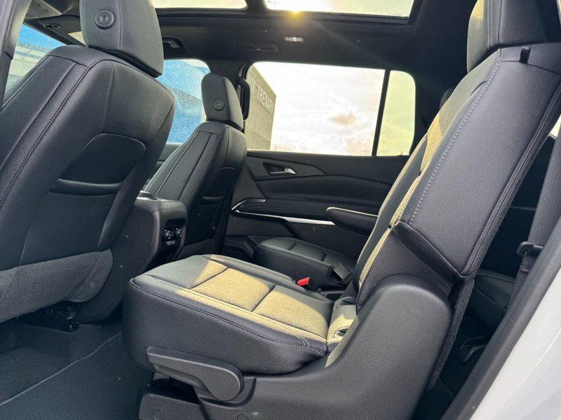 New 2026 Chevrolet Traverse LT w/ Sun and Wheel Package image 7