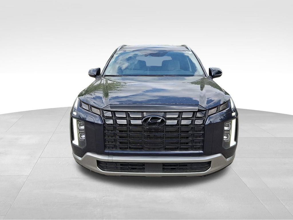 Used 2025 Hyundai Palisade SEL FWD image 2