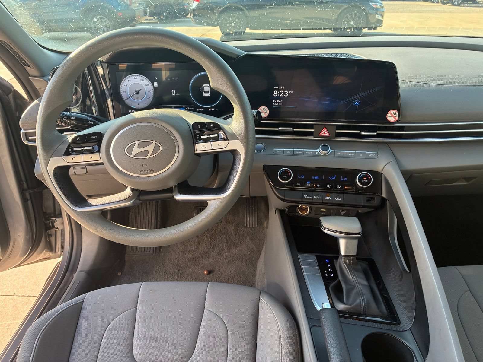 Used 2024 Hyundai Elantra SEL FWD image 4