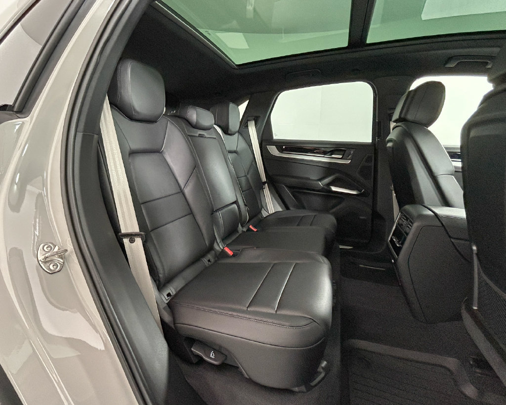 New 2026 Porsche Cayenne AWD/4WD image 26