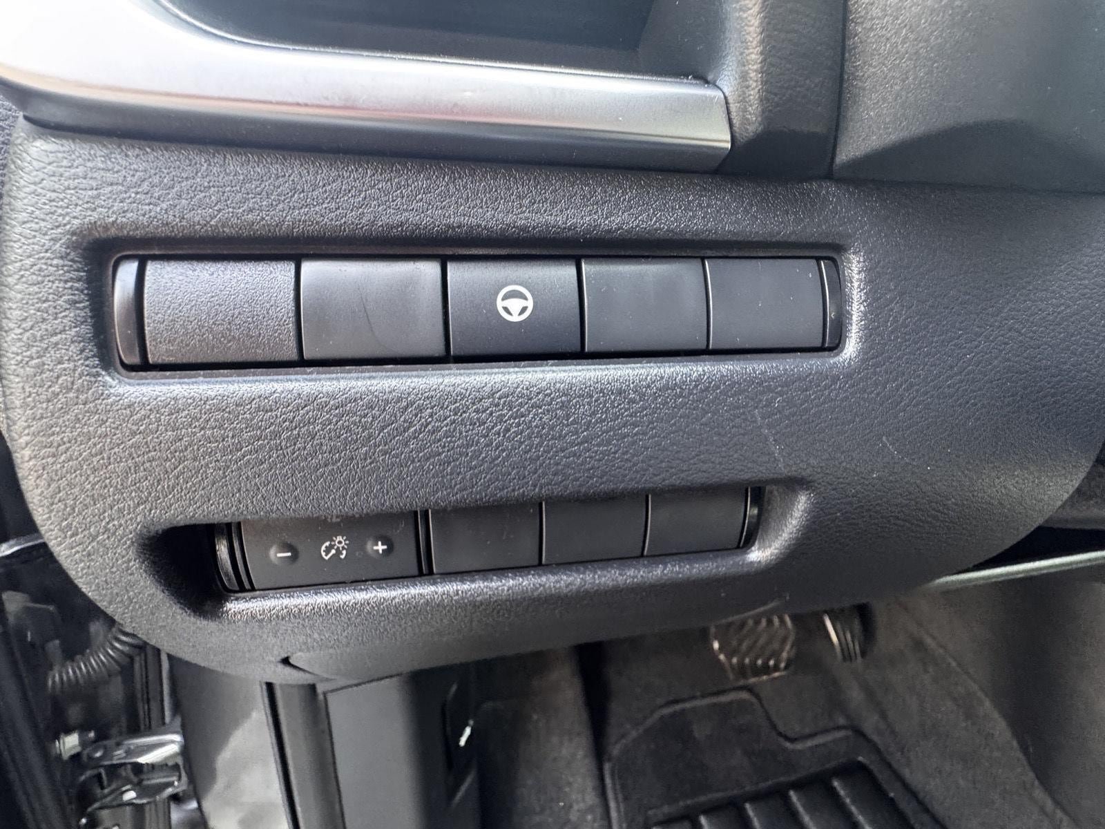 Used 2023 Nissan Rogue SV AWD/4WD image 19
