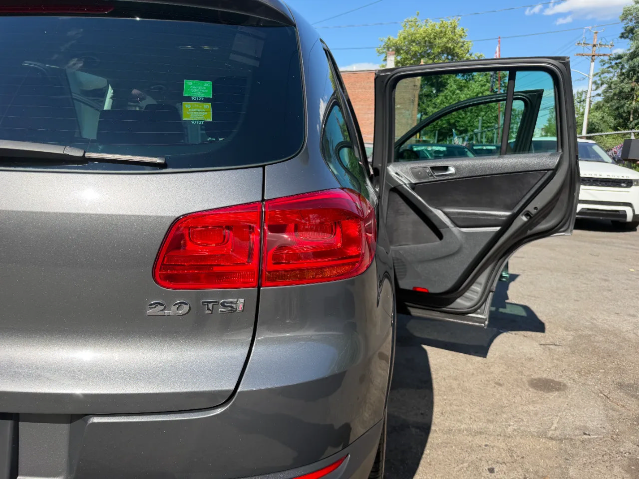 Used 2012 Volkswagen Tiguan LE FWD image 44