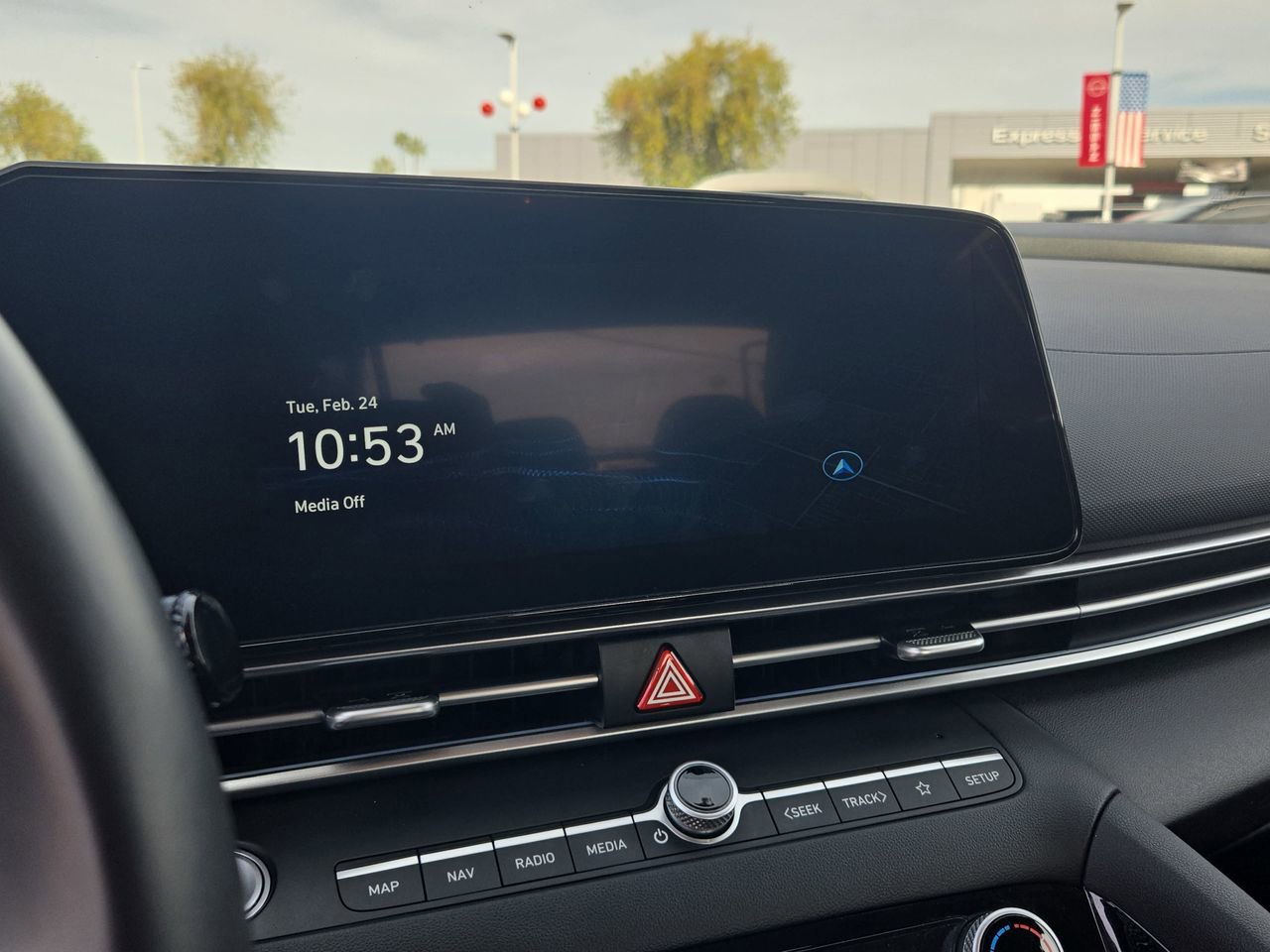 Used 2025 Hyundai Elantra Limited image 21