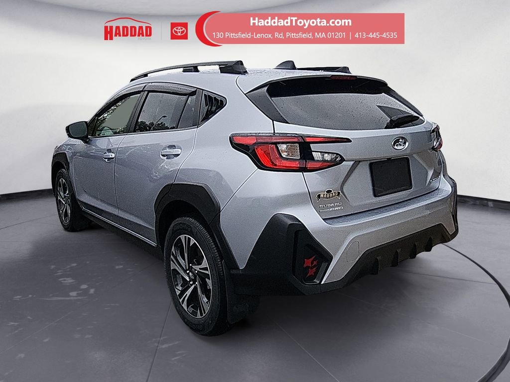 Used 2024 Subaru Crosstrek 2.0i Premium image 3