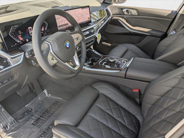 Used 2026 BMW X7 xDrive40i w/ Premium Package image 3