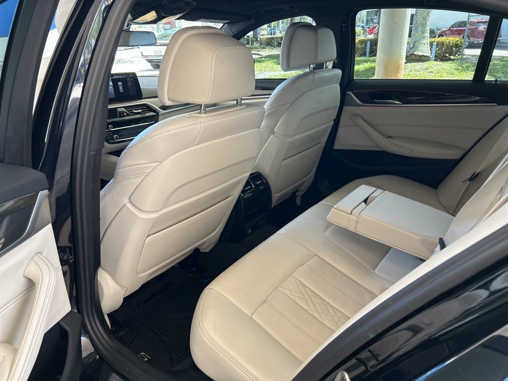 Used 2023 BMW 540i w/ M Sport Package image 33