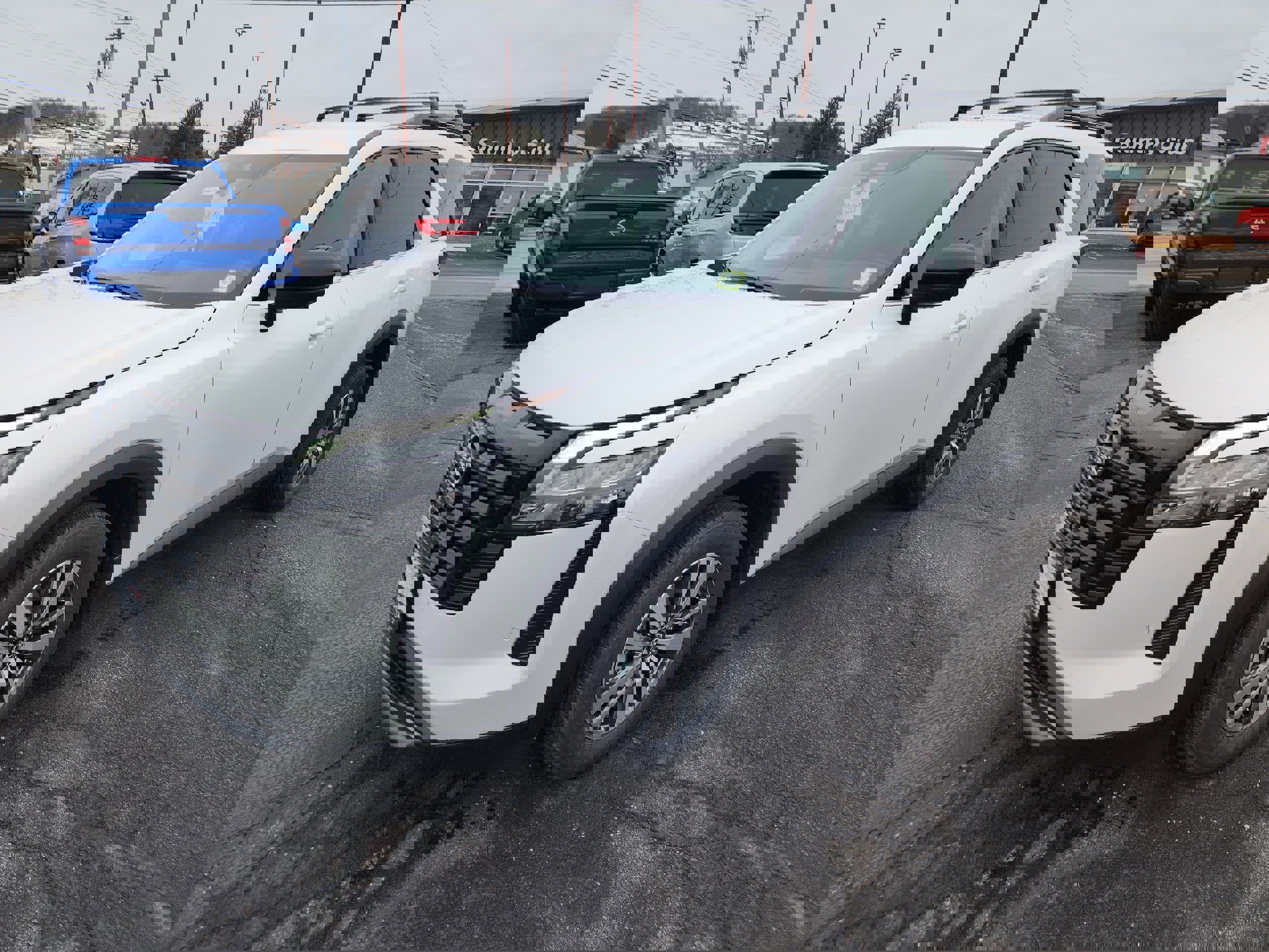 New 2026 Nissan Pathfinder SL image 4