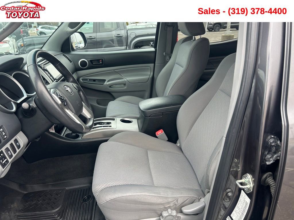 Used 2015 Toyota Tacoma 4x4 Double Cab w/ TRD Sport Package image 11