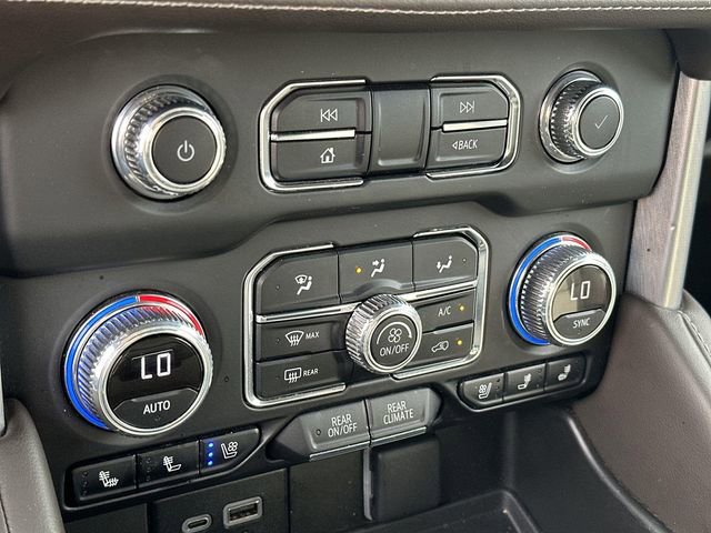 Used 2023 GMC Yukon SLT image 39