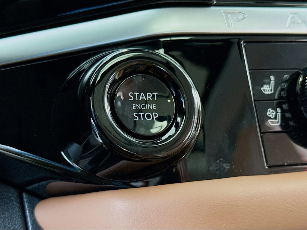 New 2026 Nissan Pathfinder Platinum AWD/4WD image 9