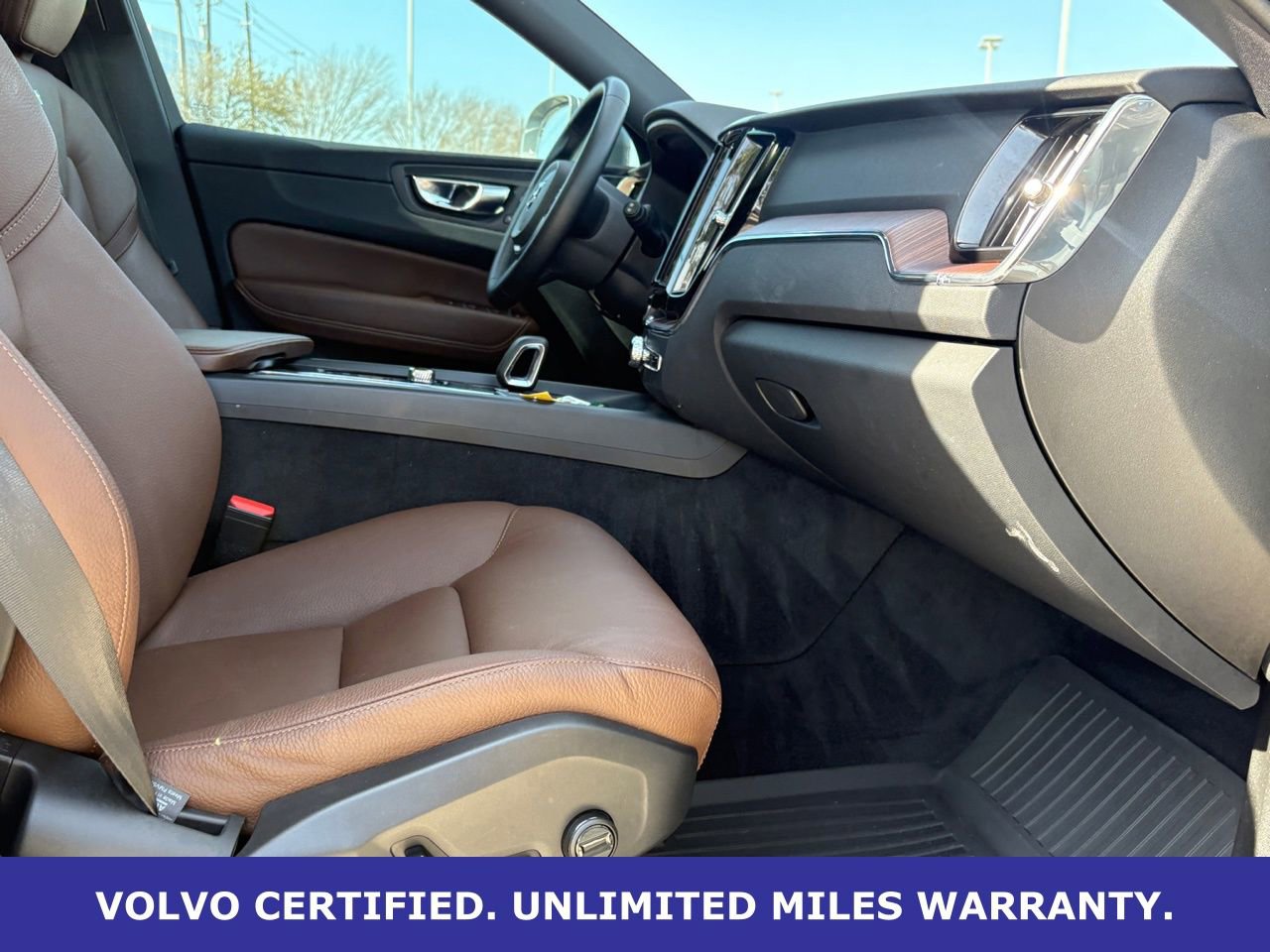 Certified 2023 Volvo XC60 T8 Plus w/ Protection Package Premier image 34