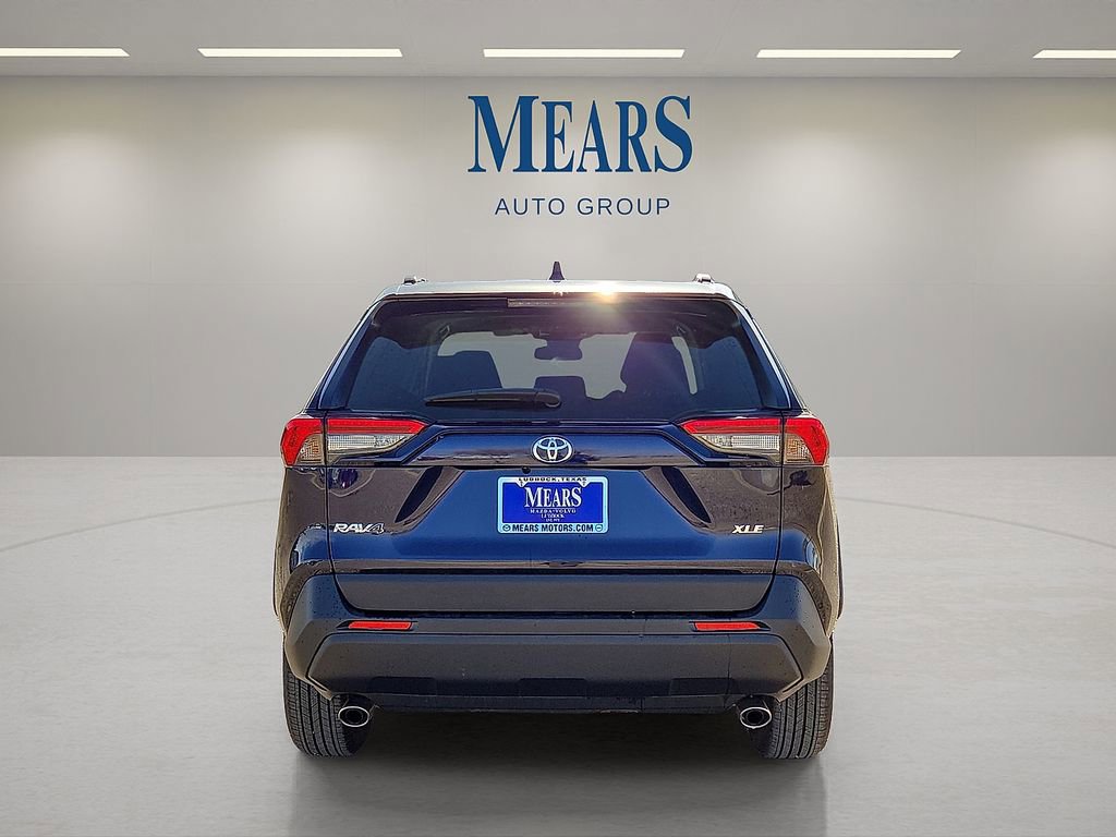 Used 2025 Toyota RAV4 XLE image 4