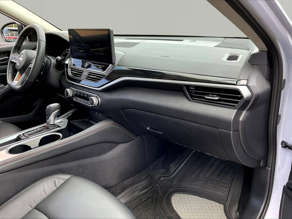 Certified 2024 Nissan Altima 2.5 SR w/ SR Premium Package FWD image 28