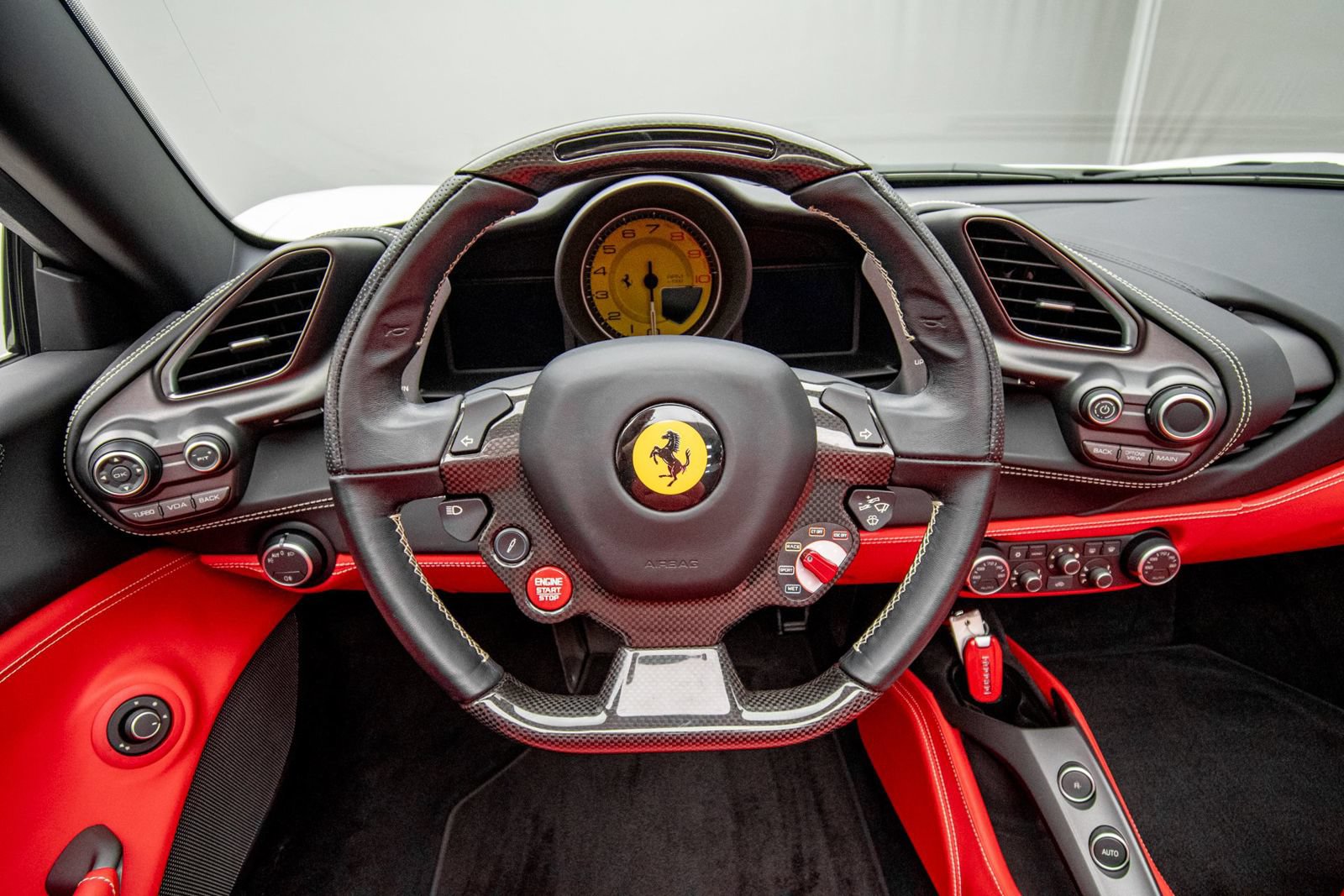 Used 2019 Ferrari 488 Spider RWD image 19