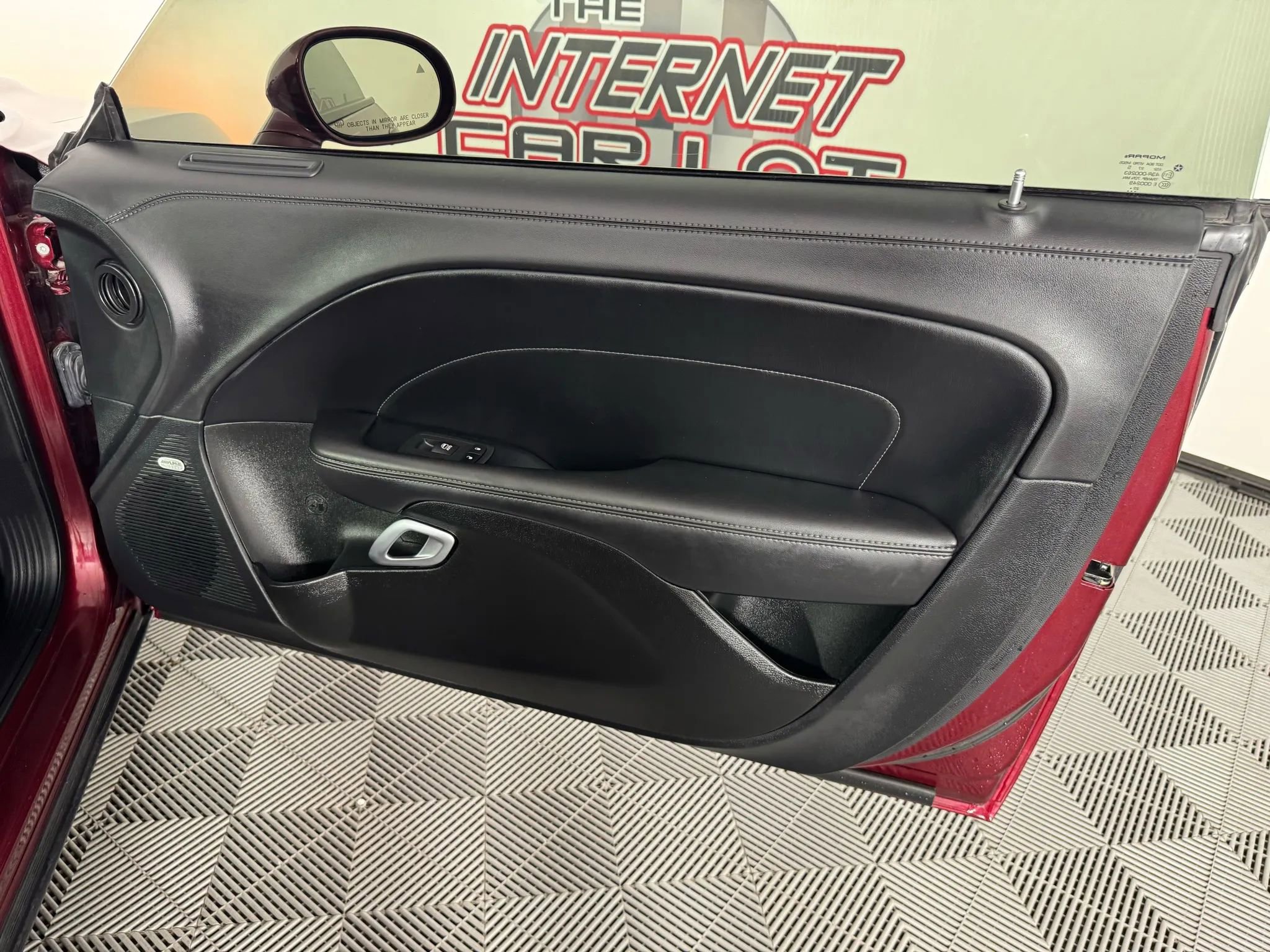 Used 2023 Dodge Challenger SXT w/ Plus Package image 35