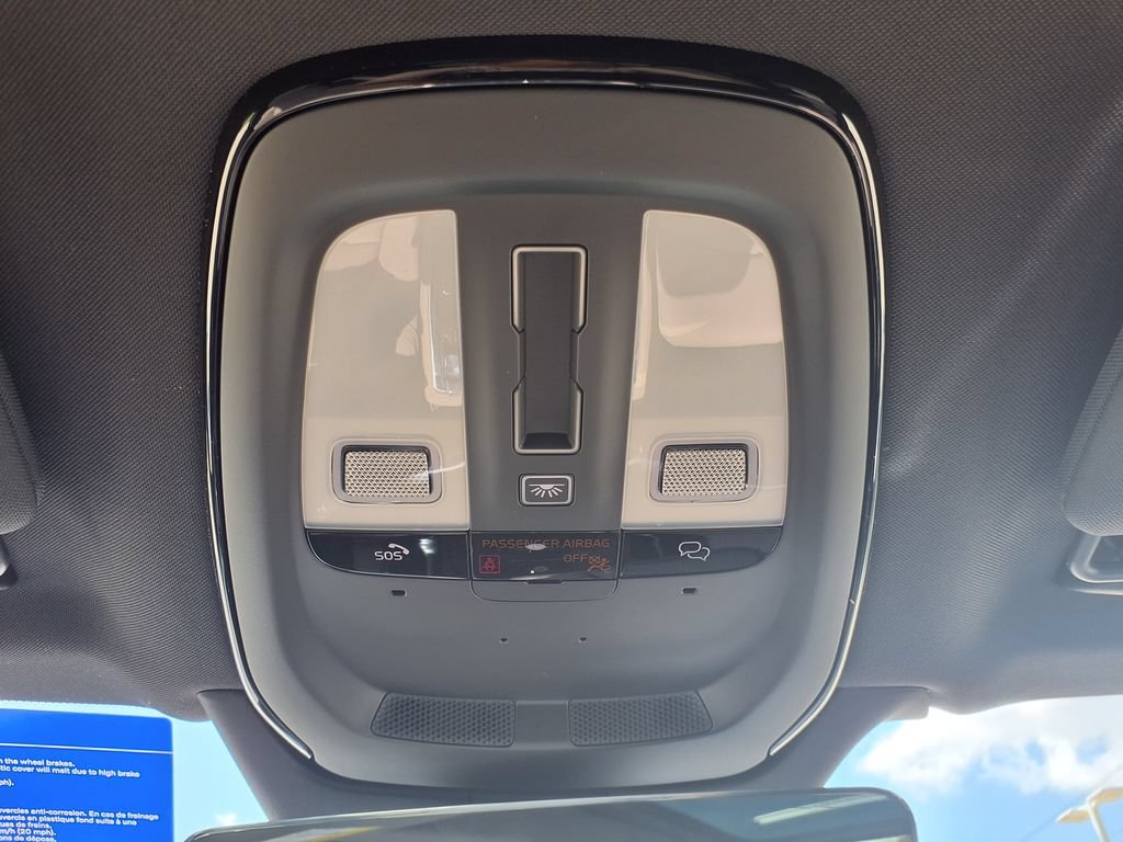 New 2026 Volvo XC90 T8 Plus w/ Protection Package Premier AWD/4WD image 24