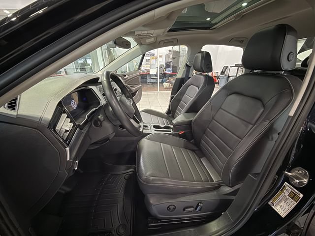 Used 2024 Volkswagen Jetta SE FWD image 10