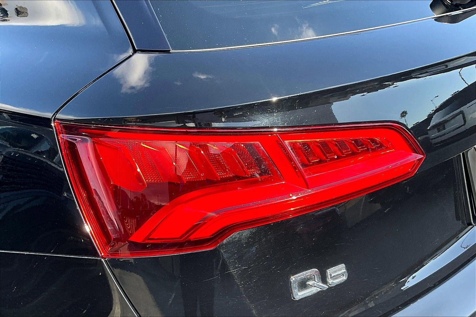 Used 2018 Audi Q5 2.0T Premium Plus w/ Premium Plus Package AWD/4WD image 26