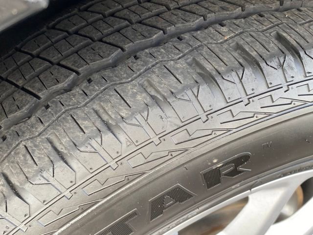 Used 2024 Chrysler Pacifica Touring-L image 24