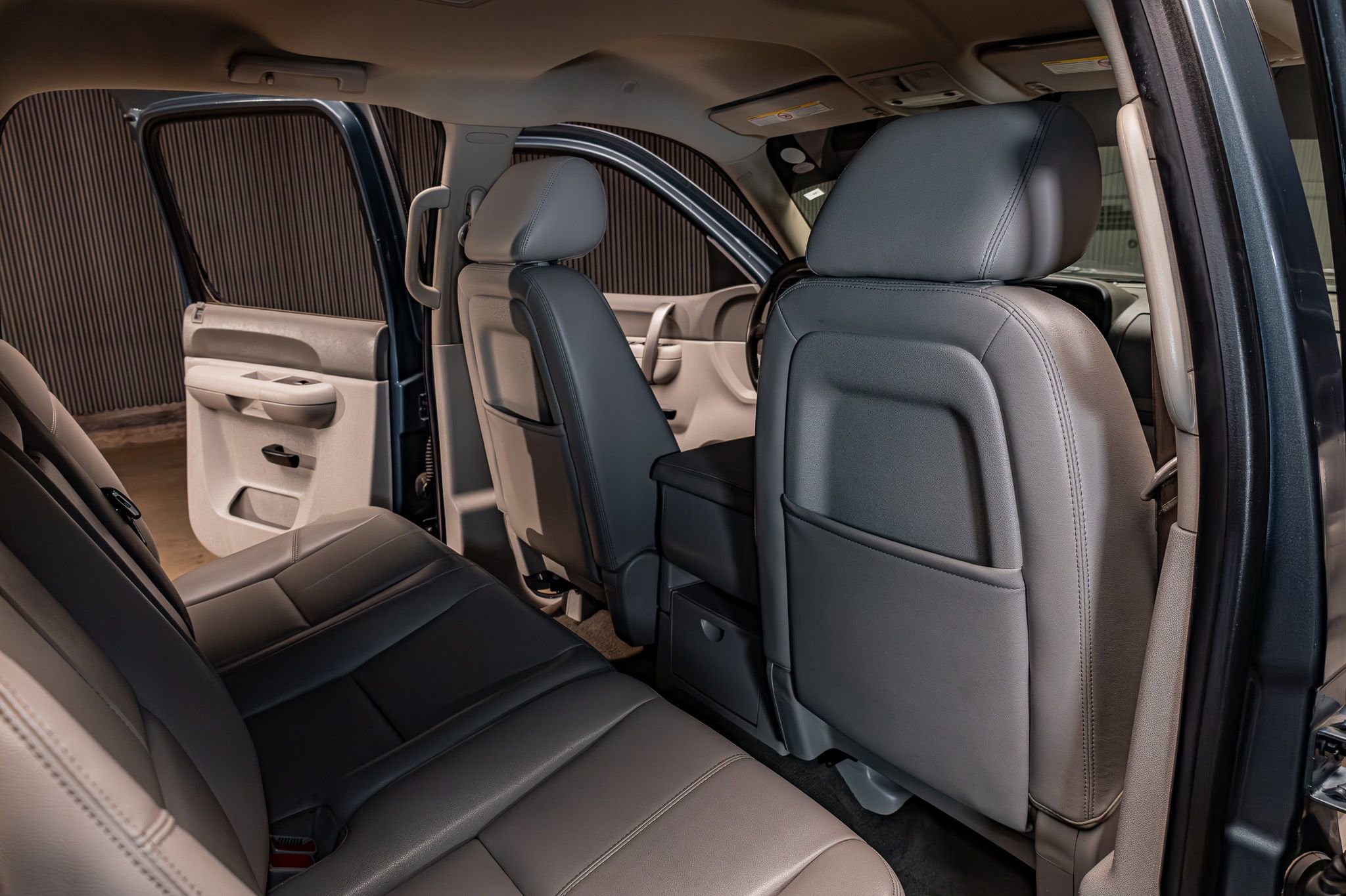 Used 2014 Chevrolet Silverado 2500 LT w/ Interior Plus Package AWD/4WD image 23