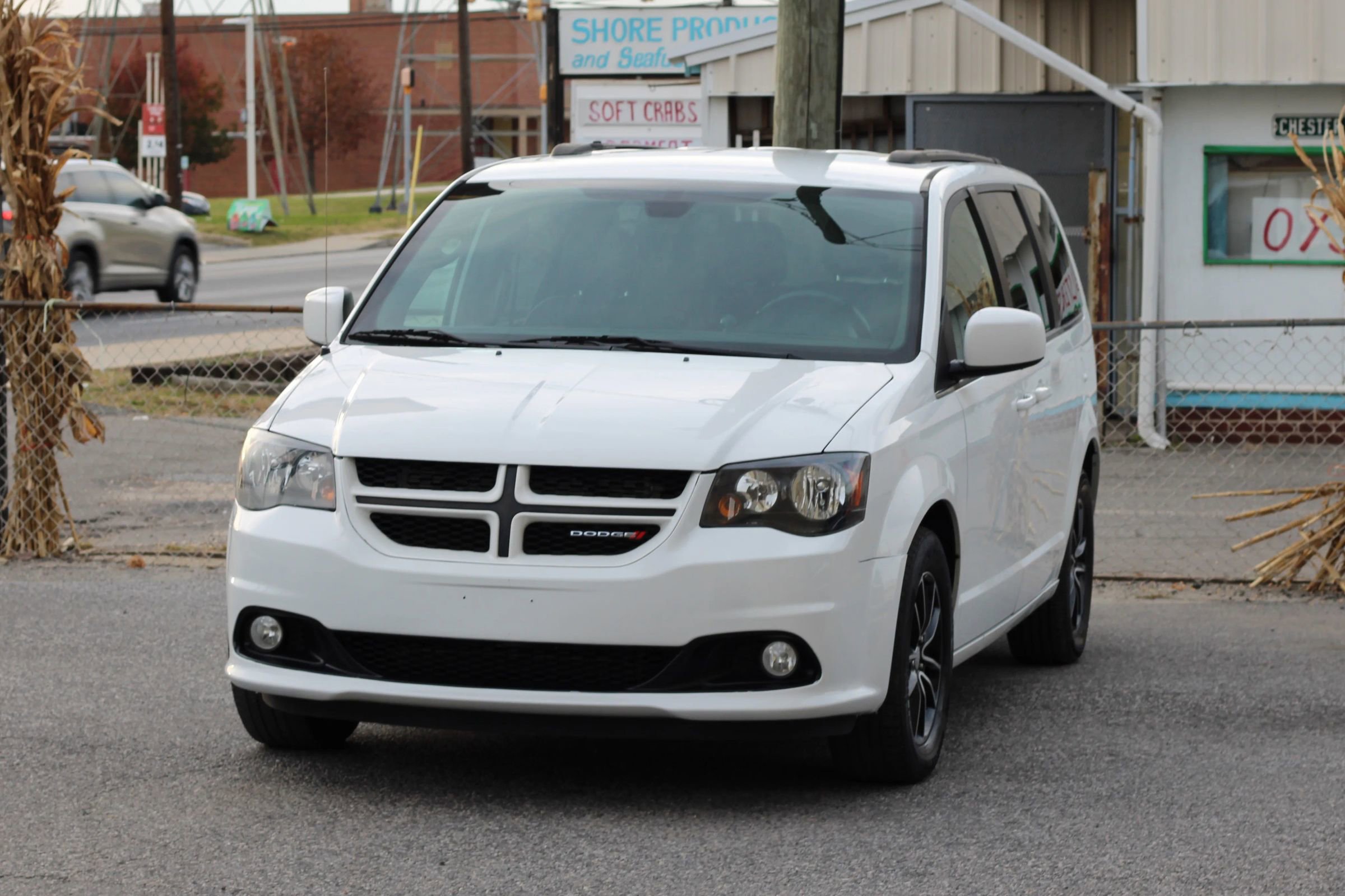 Used 2019 Dodge Grand Caravan GT image 3